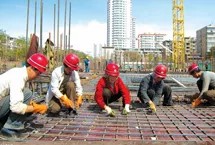 中心大楼建设中